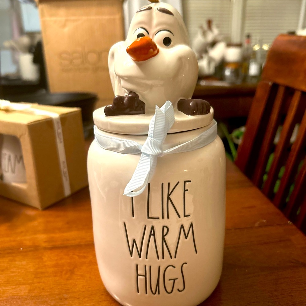 RAE DUNN’s WALT DISNEY’s “FROZEN” OLAF CANISTER!!! Brand New!!!